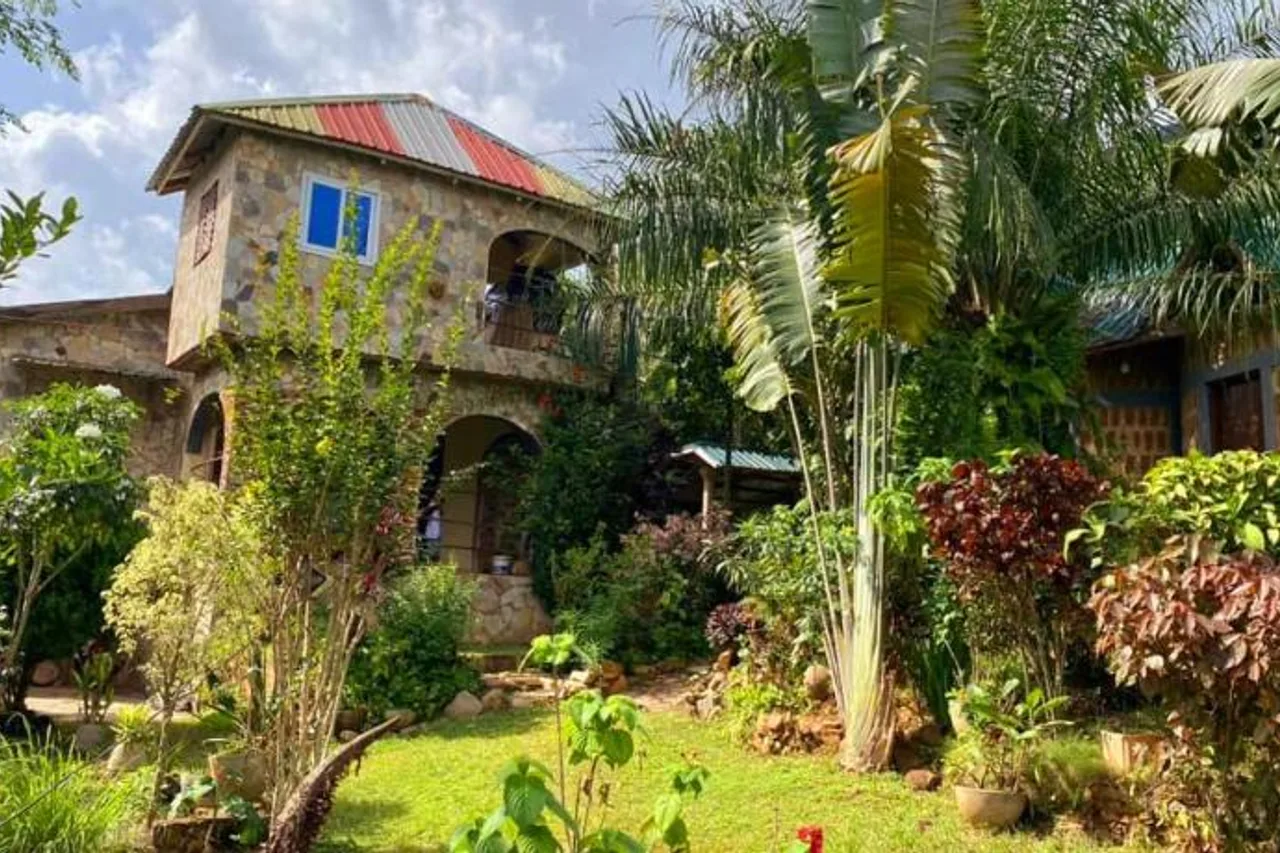 Lodge au paradis fleuri — กปาลีเม
