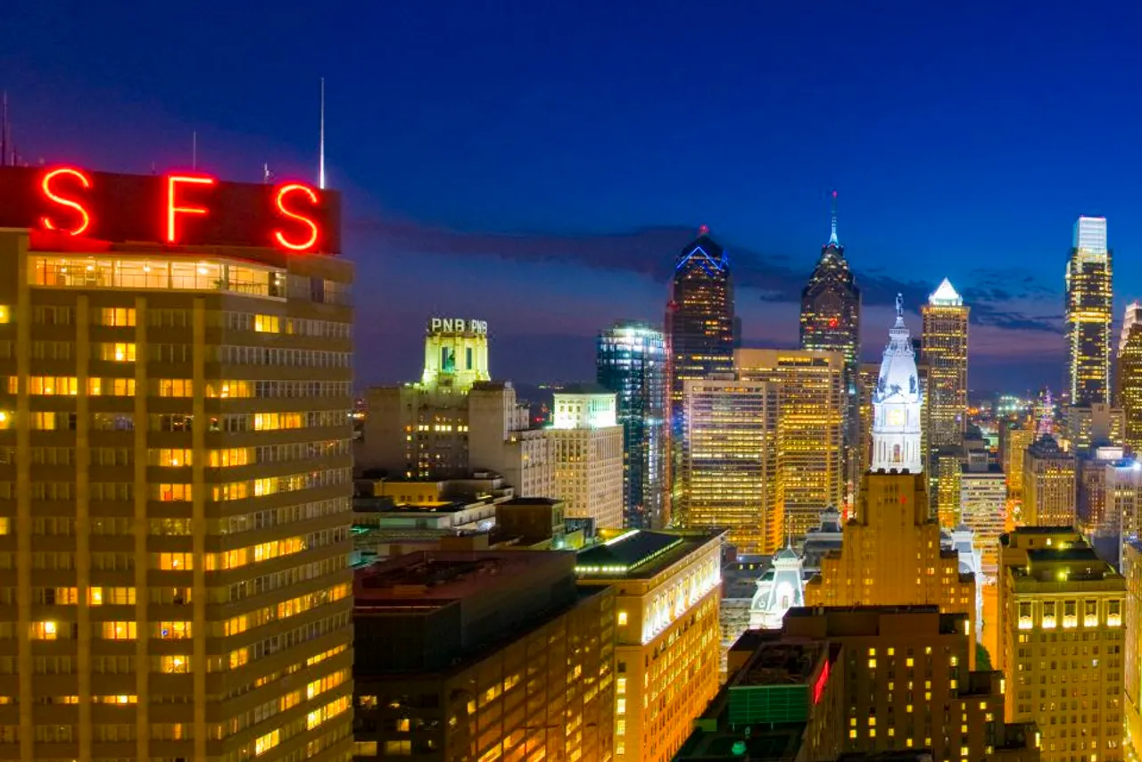 Loews Philadelphia Hotel — rooms and atmosphere