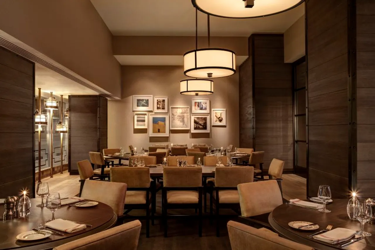 Loews Philadelphia Hotel — rooms and atmosphere