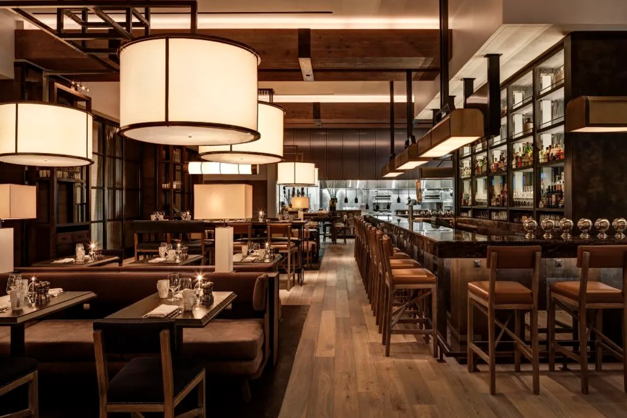 Loews Philadelphia Hotel — rooms and atmosphere