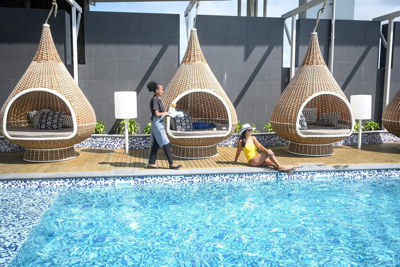 Loloata Island Resort — rooms and atmosphere
