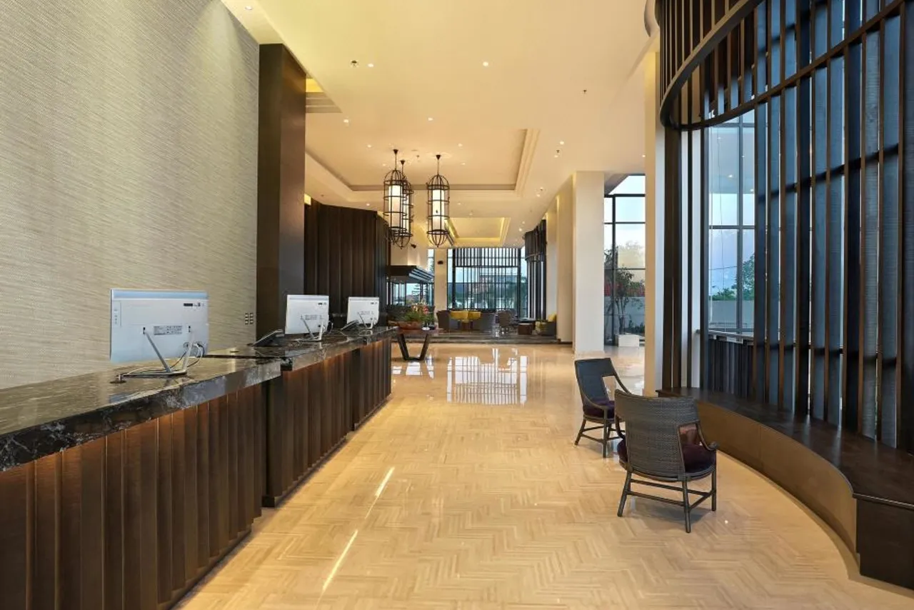 Lombok Astoria Hotel — rooms and atmosphere