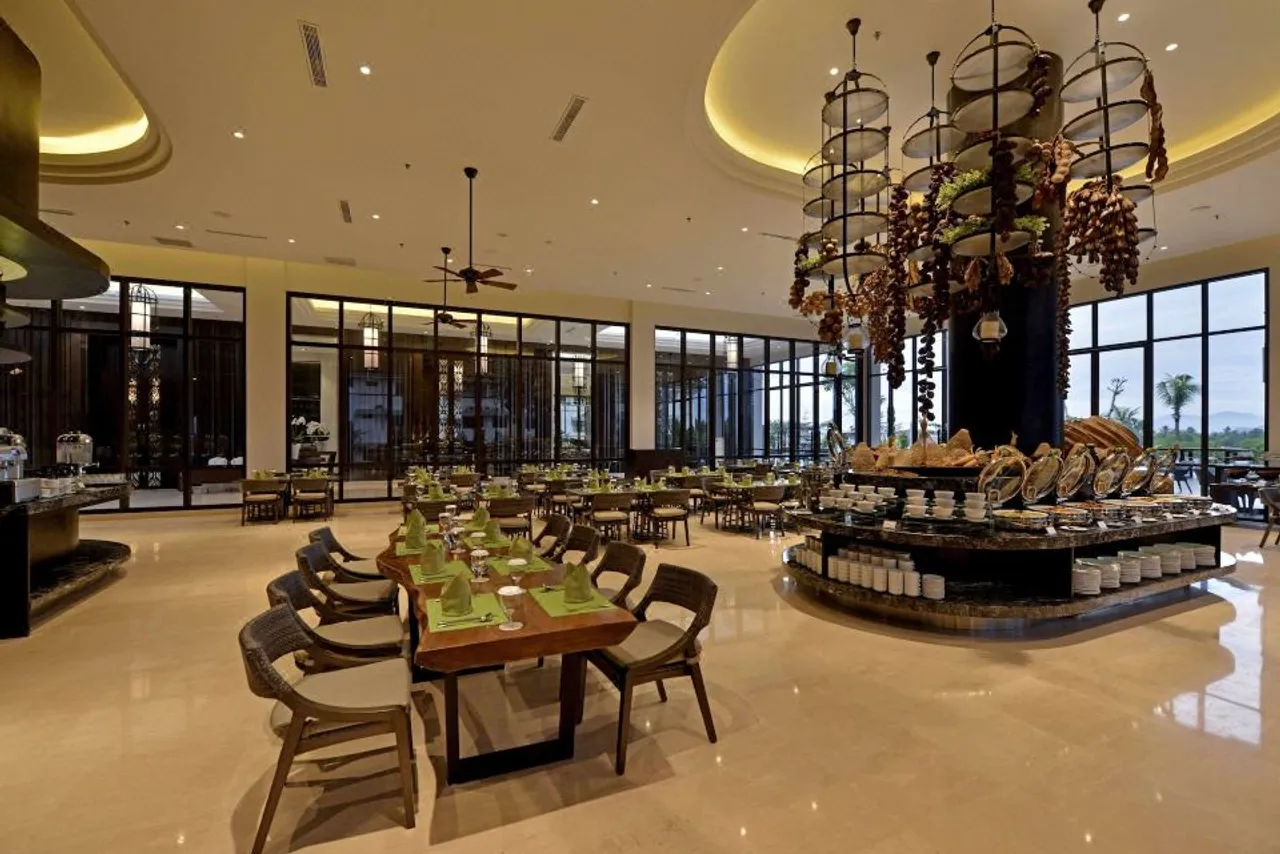 Lombok Astoria Hotel — rooms and atmosphere