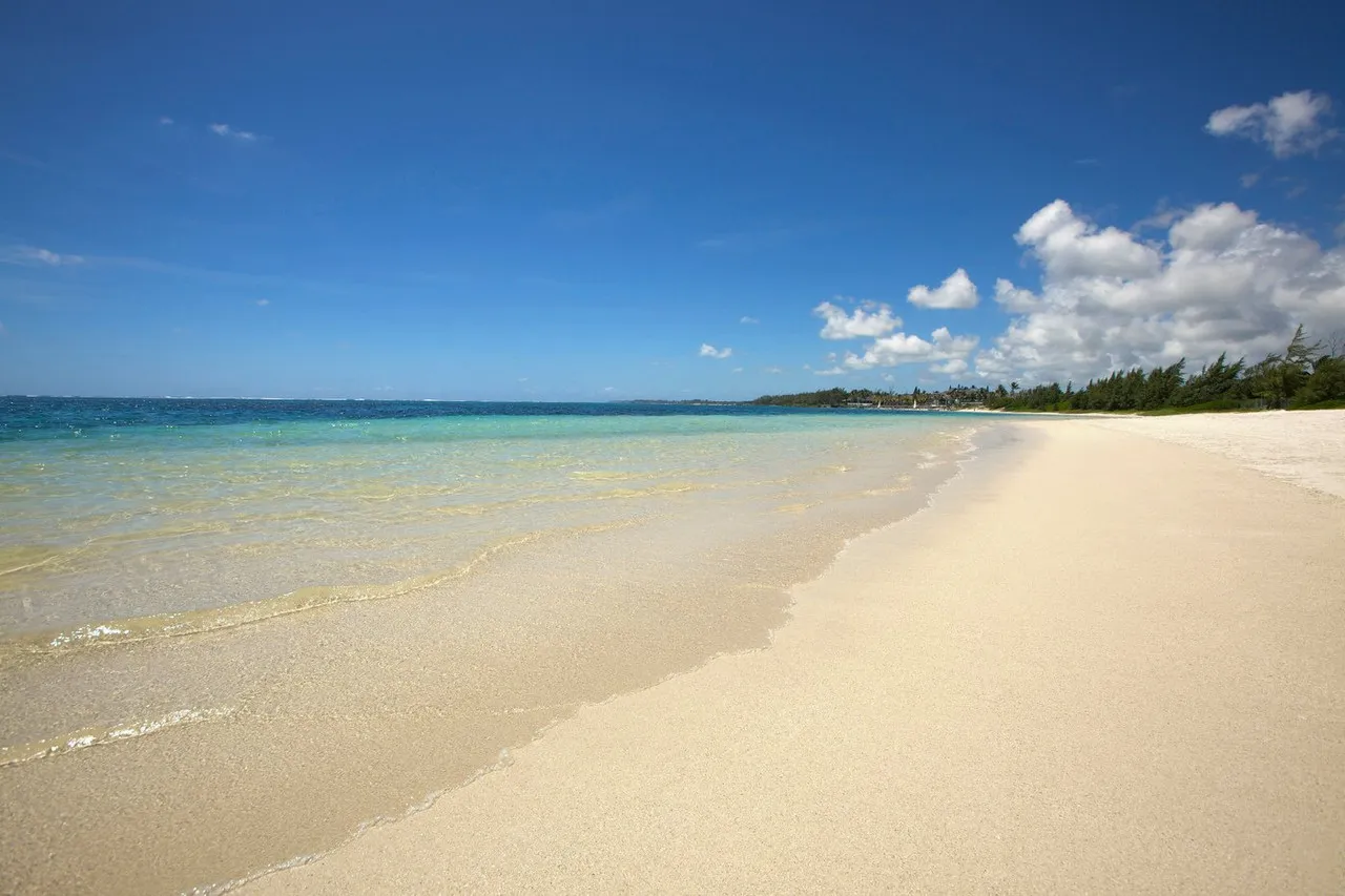 Long Beach Mauritius — ภาพห้องพักและบรรยากาศ