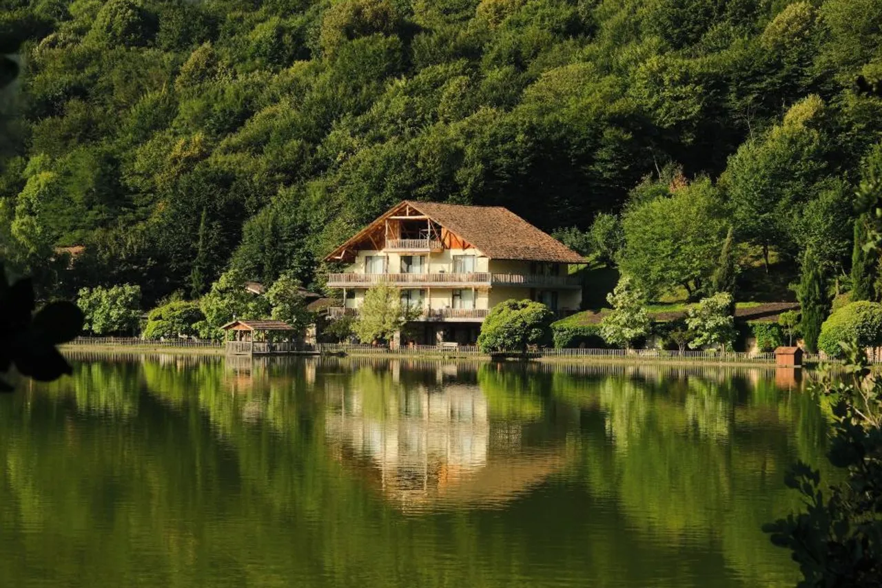 Lopota Lake Resort & Spa — rooms and atmosphere