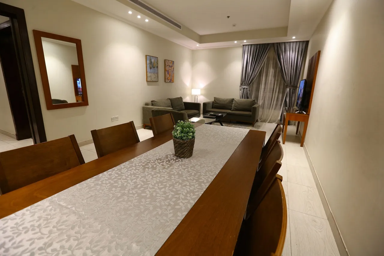 Lotaz Hotel Suites — ภาพห้องพักและบรรยากาศ