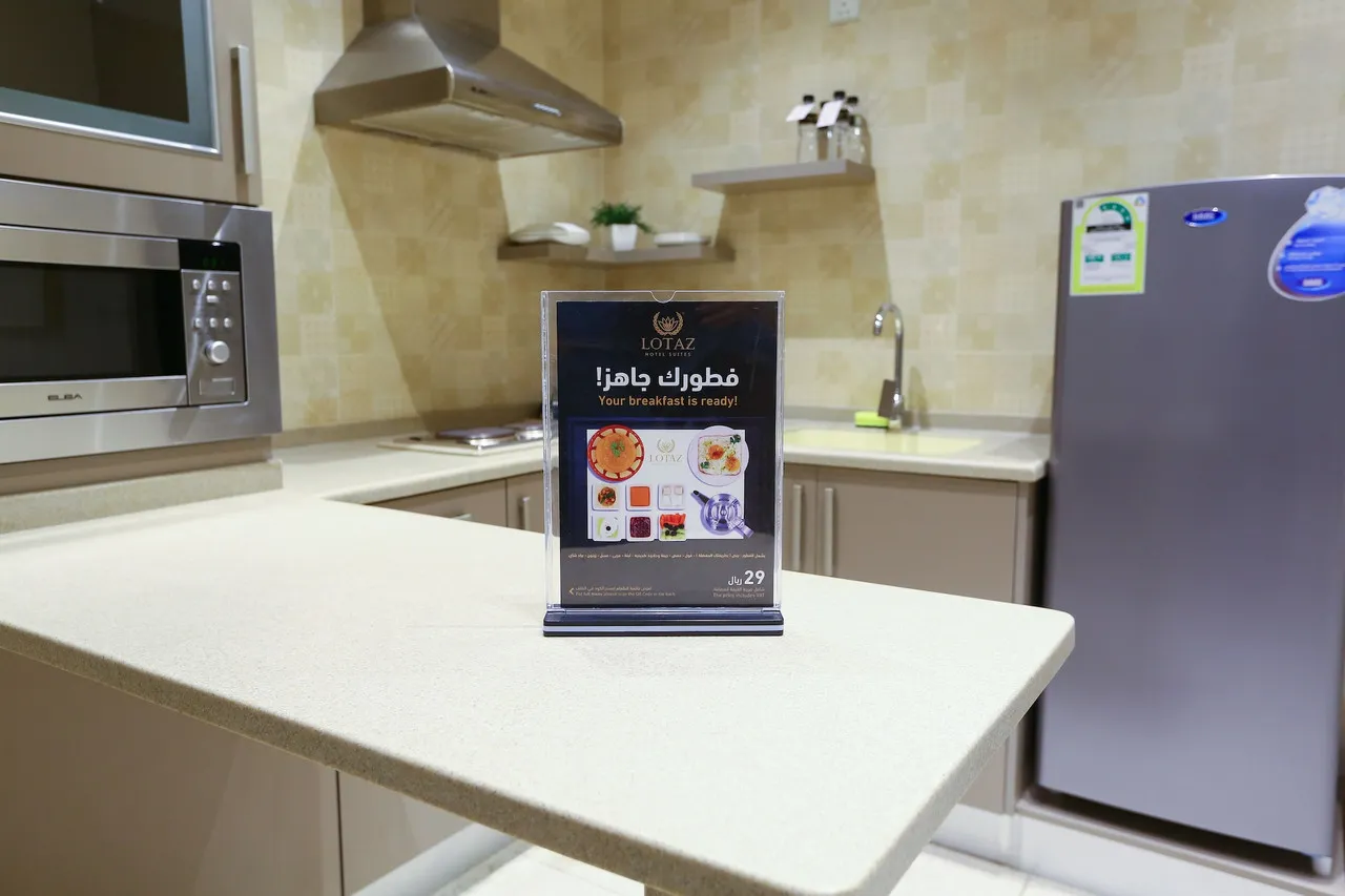 Lotaz Hotel Suites — ภาพห้องพักและบรรยากาศ