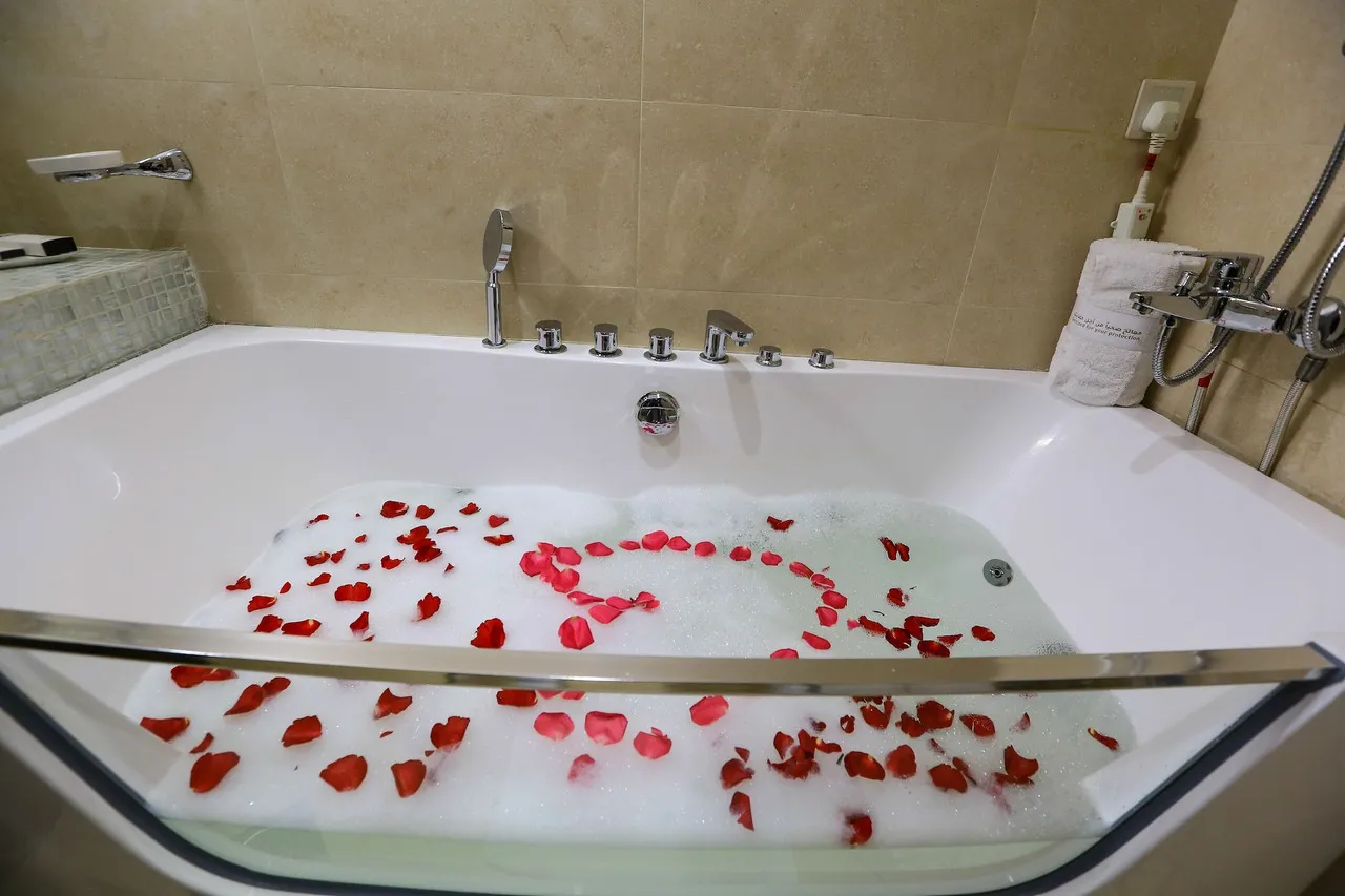 Lotaz Hotel Suites — ภาพห้องพักและบรรยากาศ