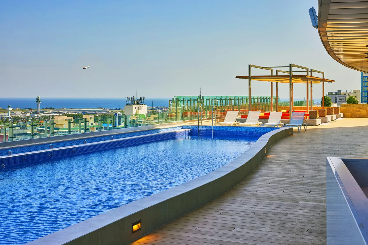 Lotte City Hotel Jeju — rooms and atmosphere