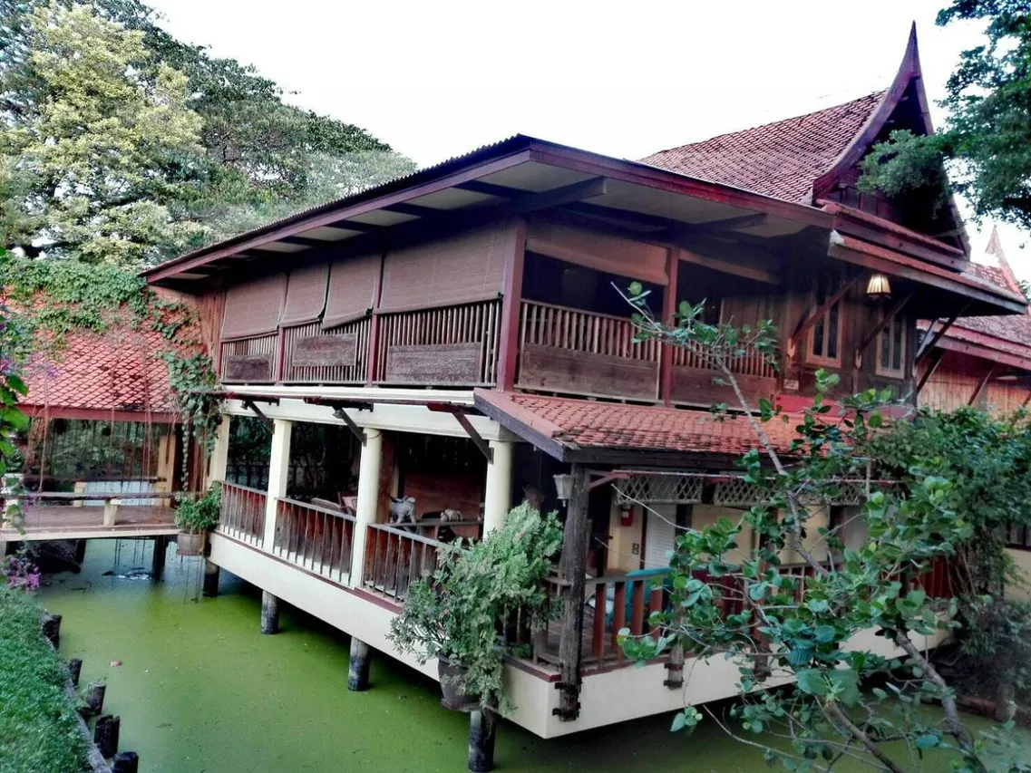 Luang Chumni Village — rooms and atmosphere
