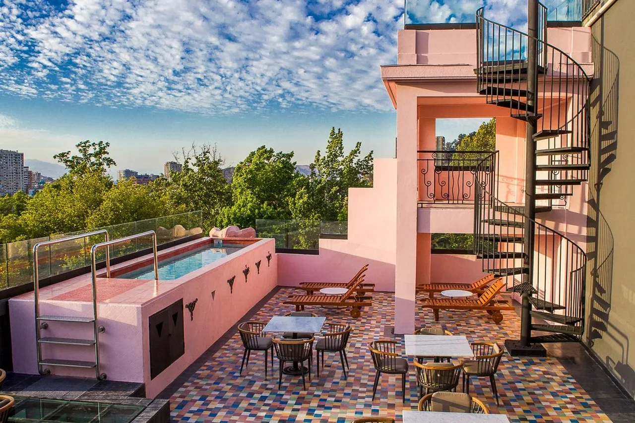 Luciano K Hotel — rooms and atmosphere