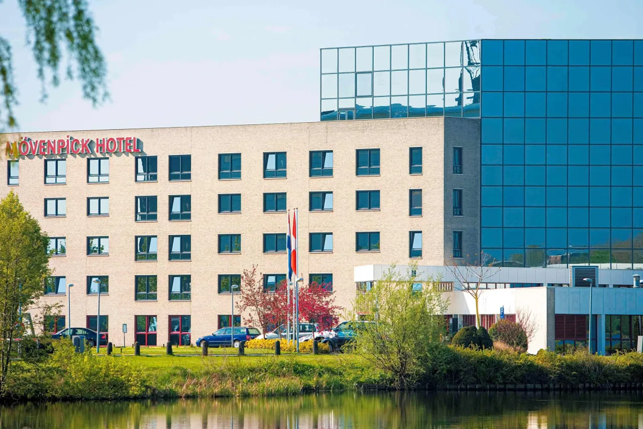 Mövenpick Hotel 's-Hertogenbosch — เดน บอช