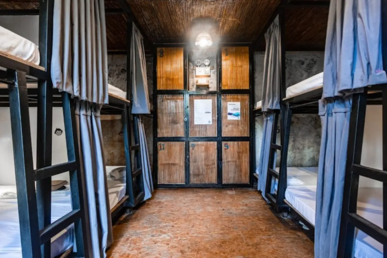 Mad Monkey Hostel Siargao — rooms and atmosphere