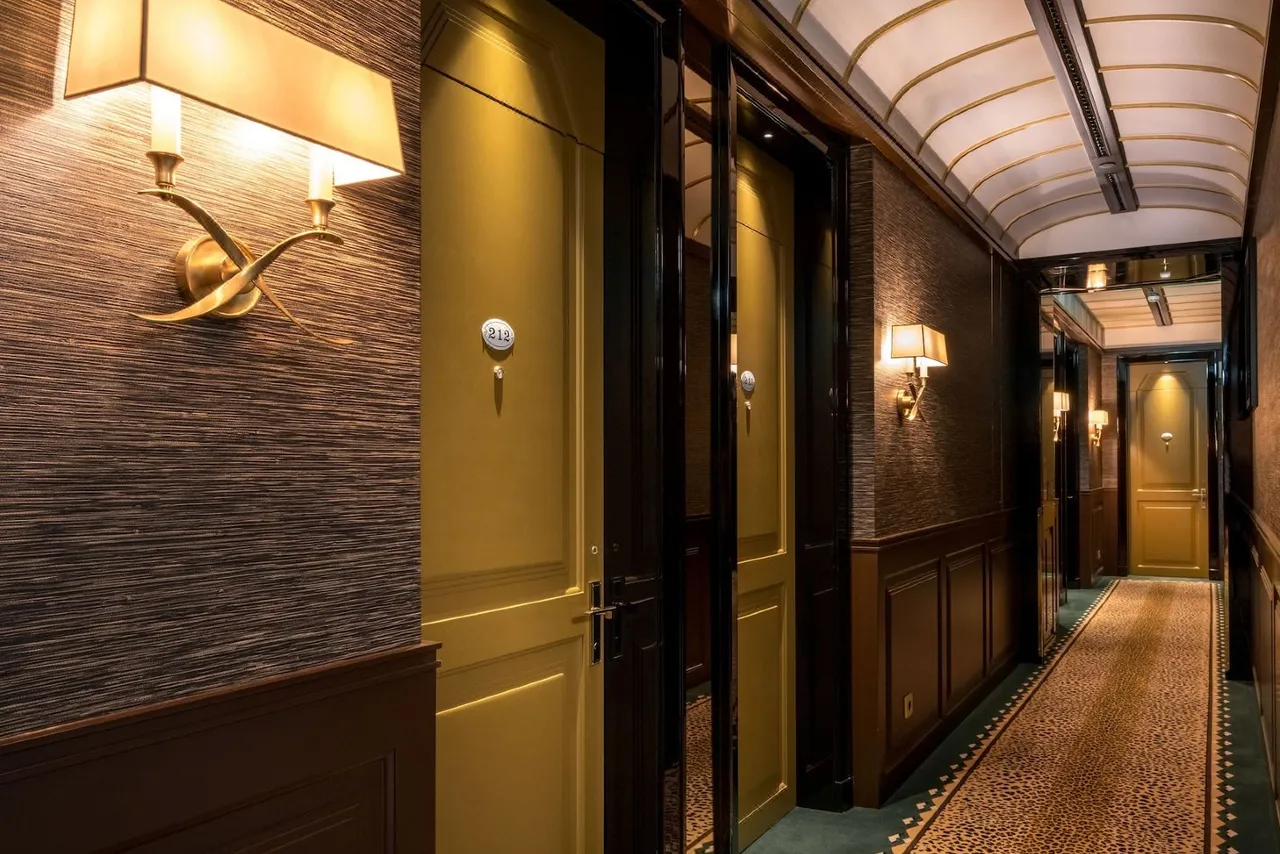 Maison Albar Hotels Le Monumental Palace — rooms and atmosphere