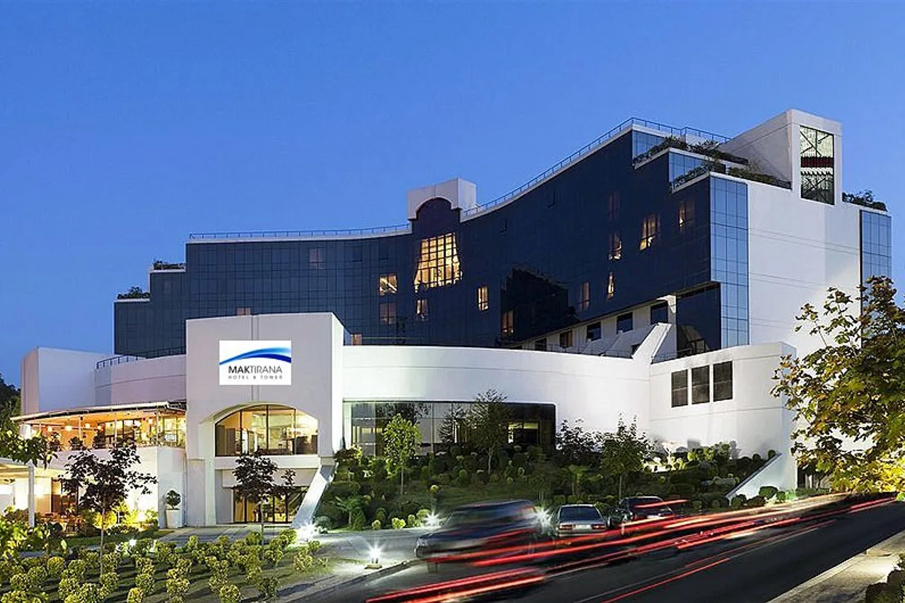 Mak Albania Hotel — rooms and atmosphere
