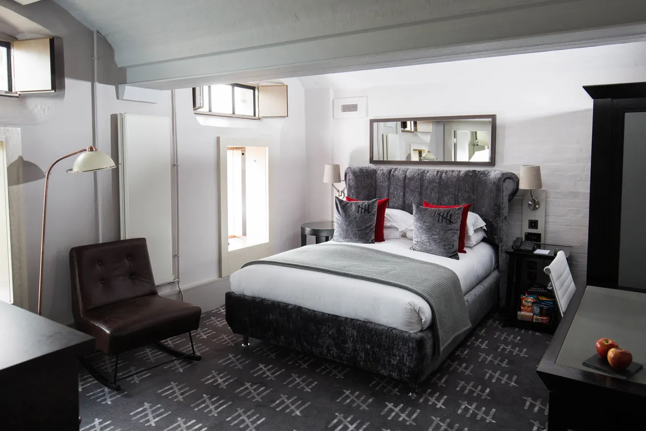 Malmaison Oxford — rooms and atmosphere
