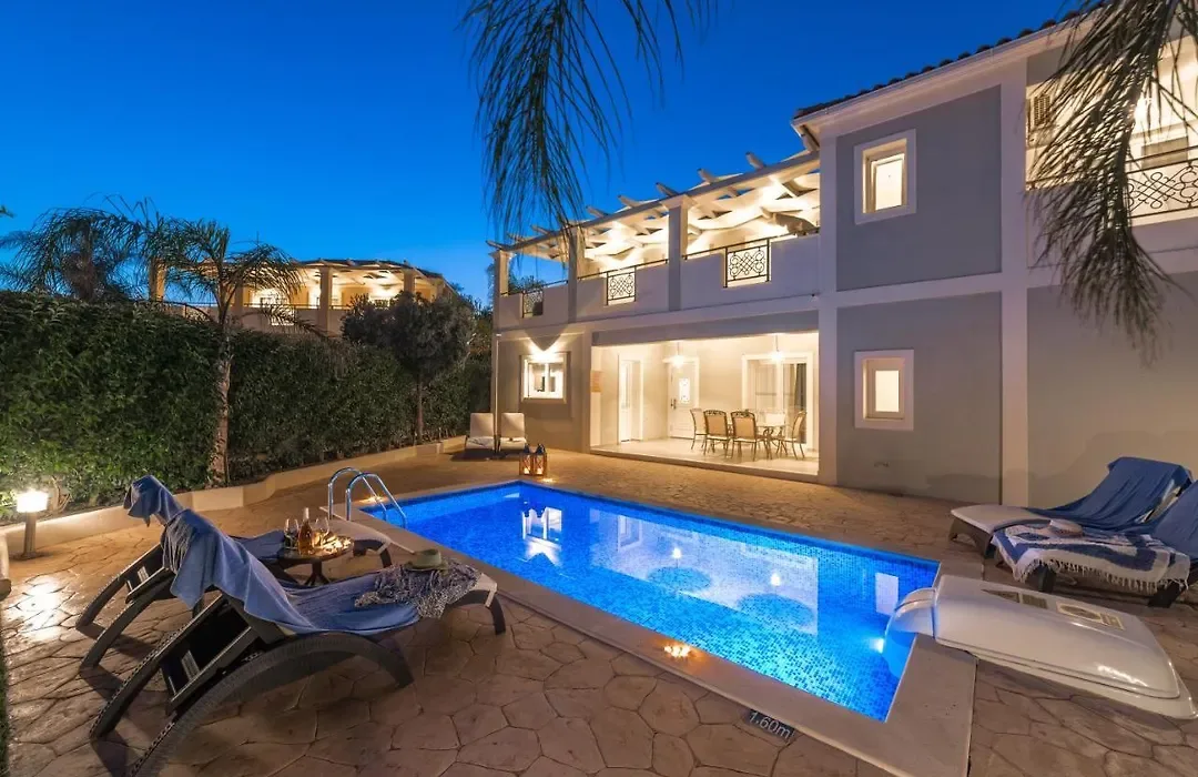 Mamfredas Luxury Resort