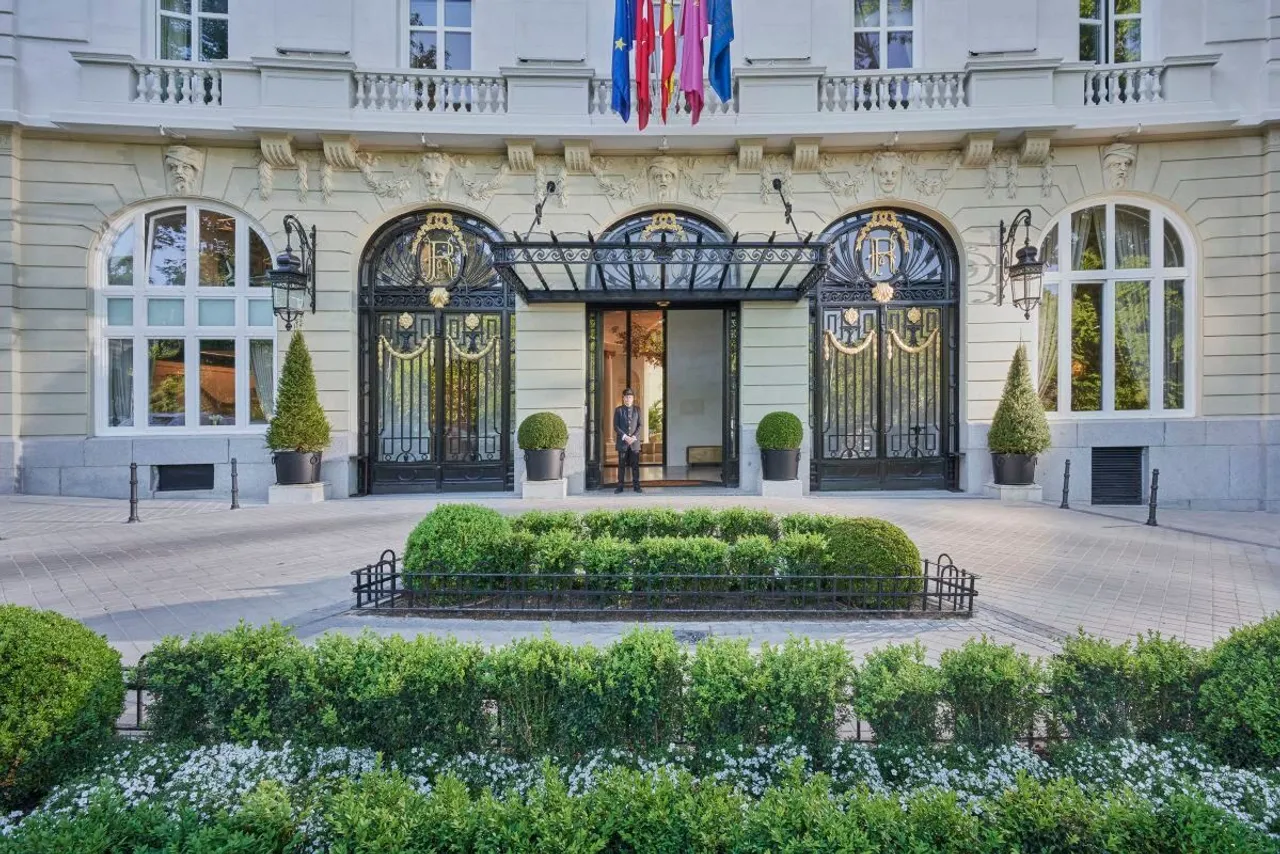 Mandarin Oriental Ritz, Madrid — ภาพห้องพักและบรรยากาศ