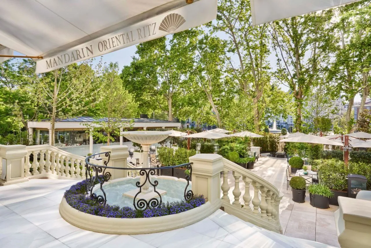 Mandarin Oriental Ritz, Madrid — ภาพห้องพักและบรรยากาศ