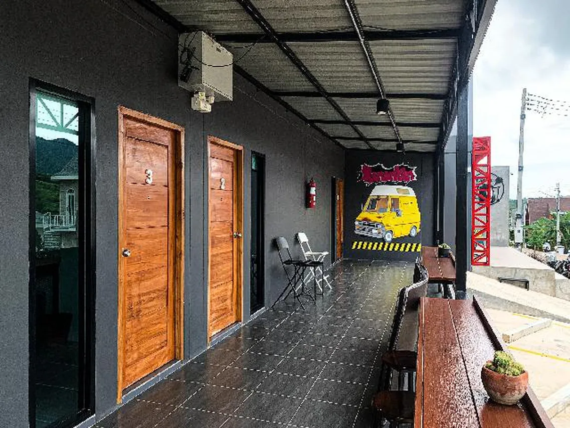 Manonkan Resort Khao Kho — rooms and atmosphere