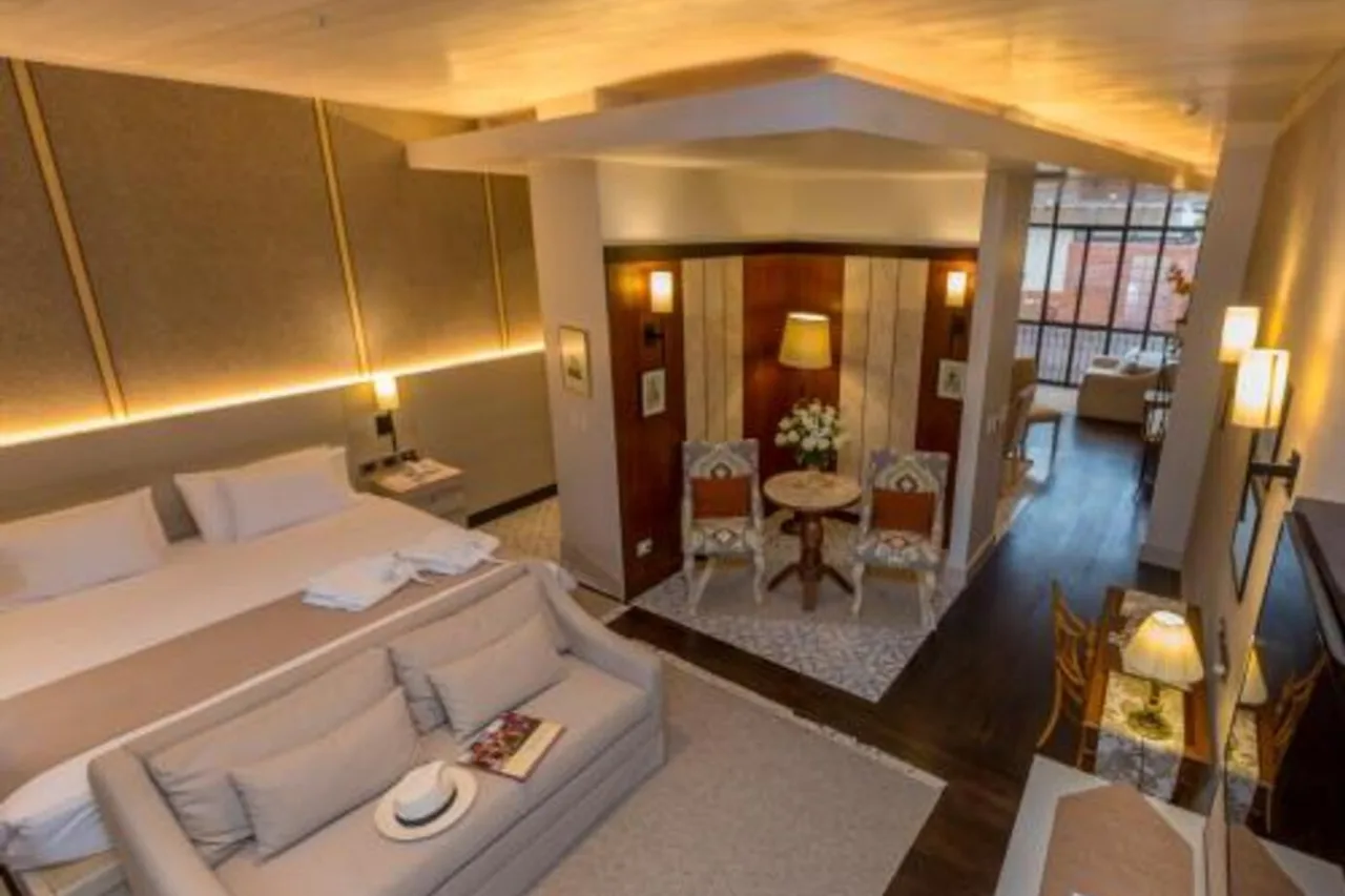 Mansion Alcazar Boutique Hotel — ภาพห้องพักและบรรยากาศ