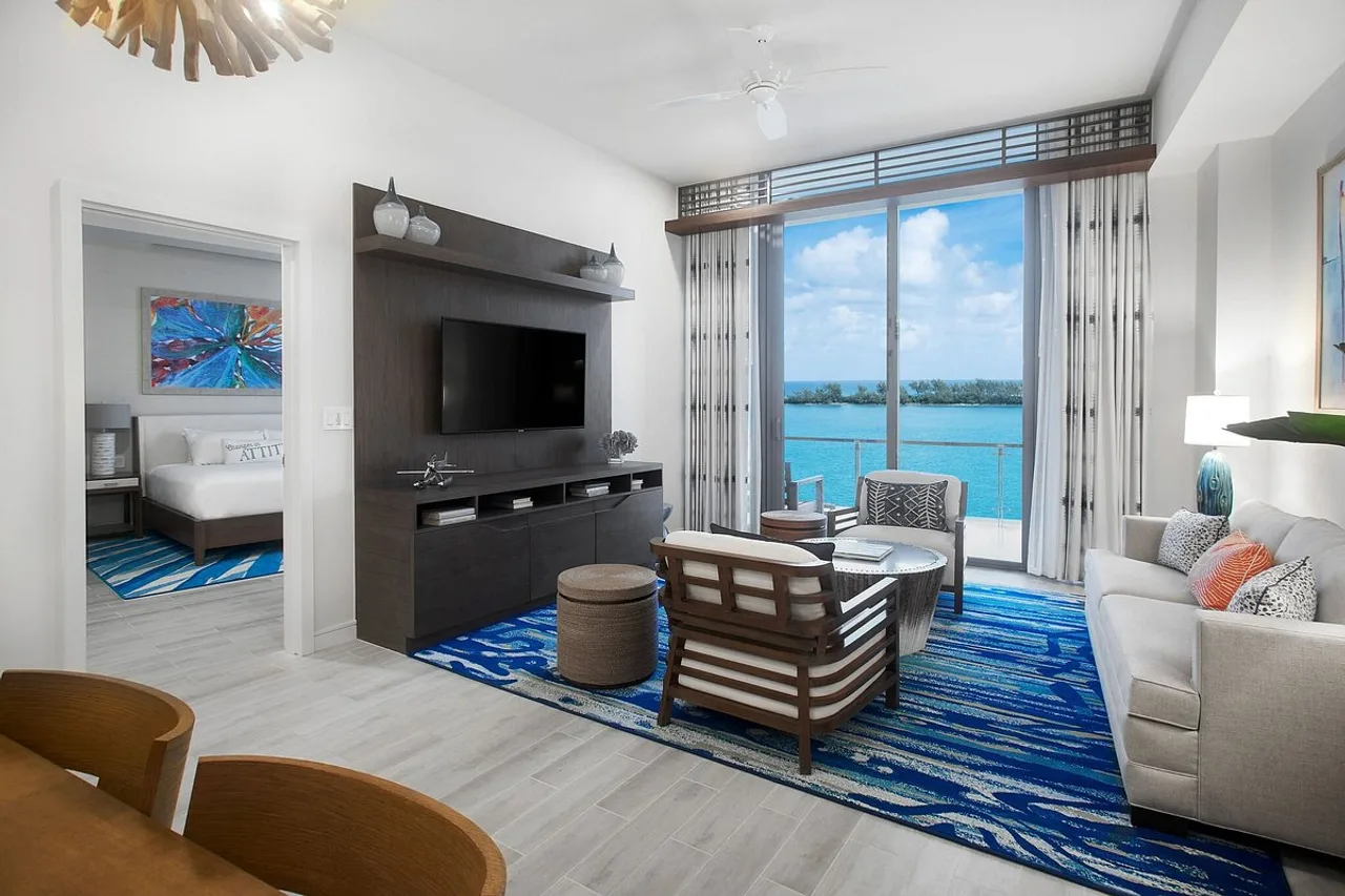 Margaritaville Beach Resort Nassau — rooms and atmosphere