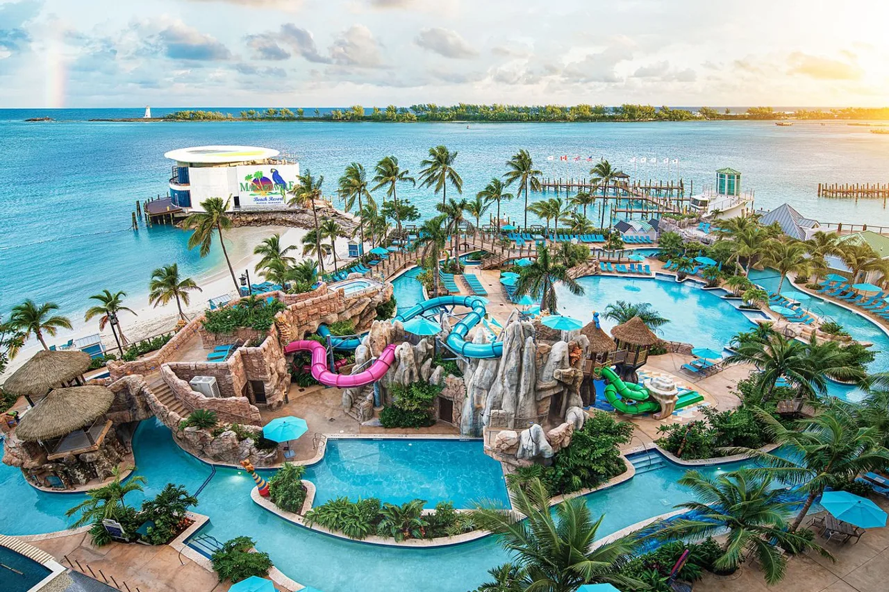 Margaritaville Beach Resort Nassau — rooms and atmosphere