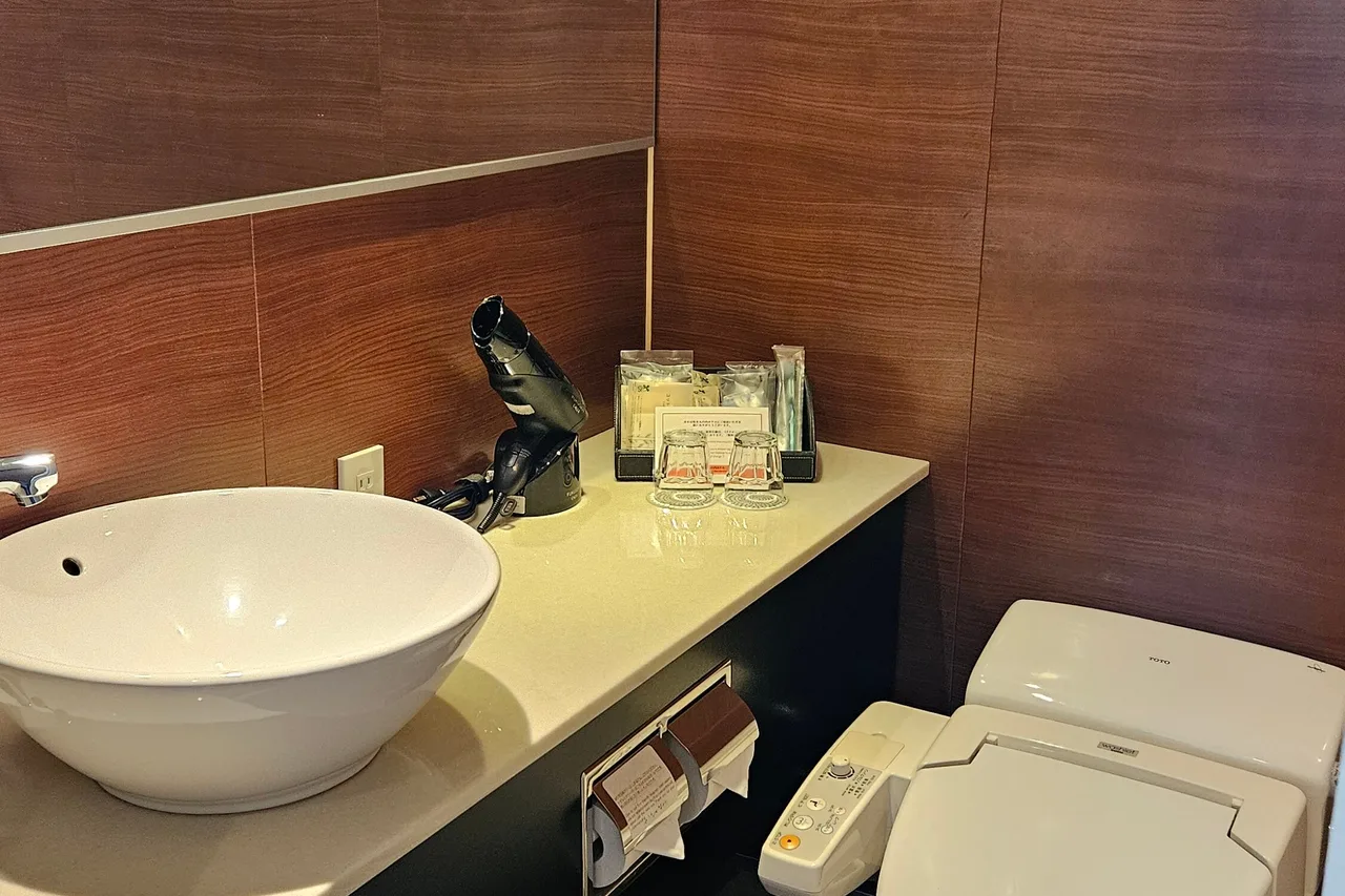 Matsumoto Marunouchi Hotel — rooms and atmosphere