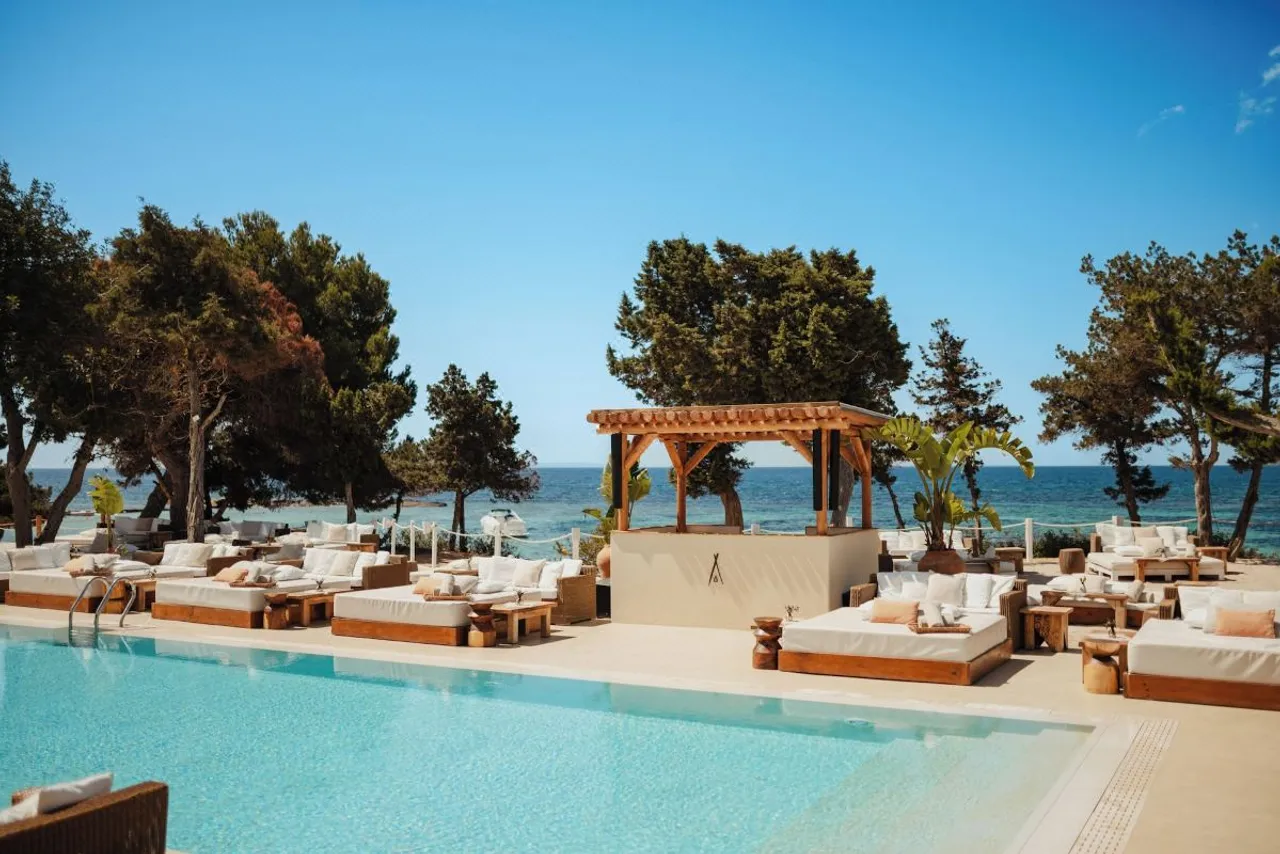 ME Ibiza - The Leading Hotels of the World — rooms and atmosphere