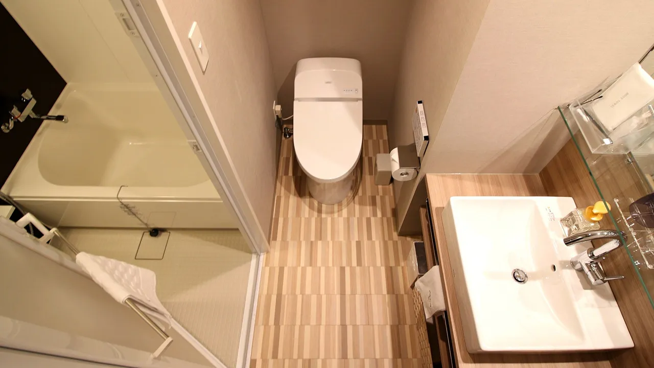 Meitetsu Inn Nagoyaeki Shinkansenguchi — rooms and atmosphere