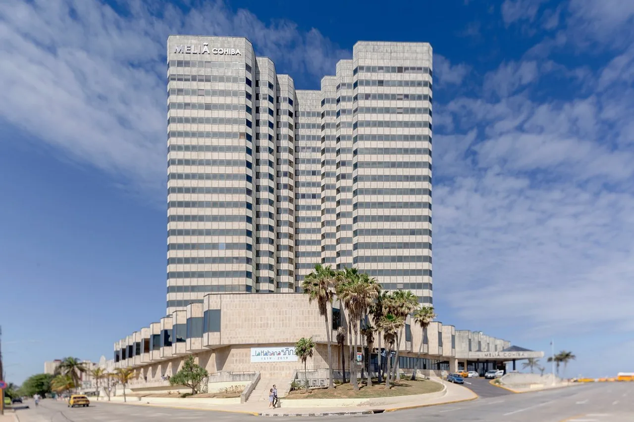 Meliá Cohiba — rooms and atmosphere