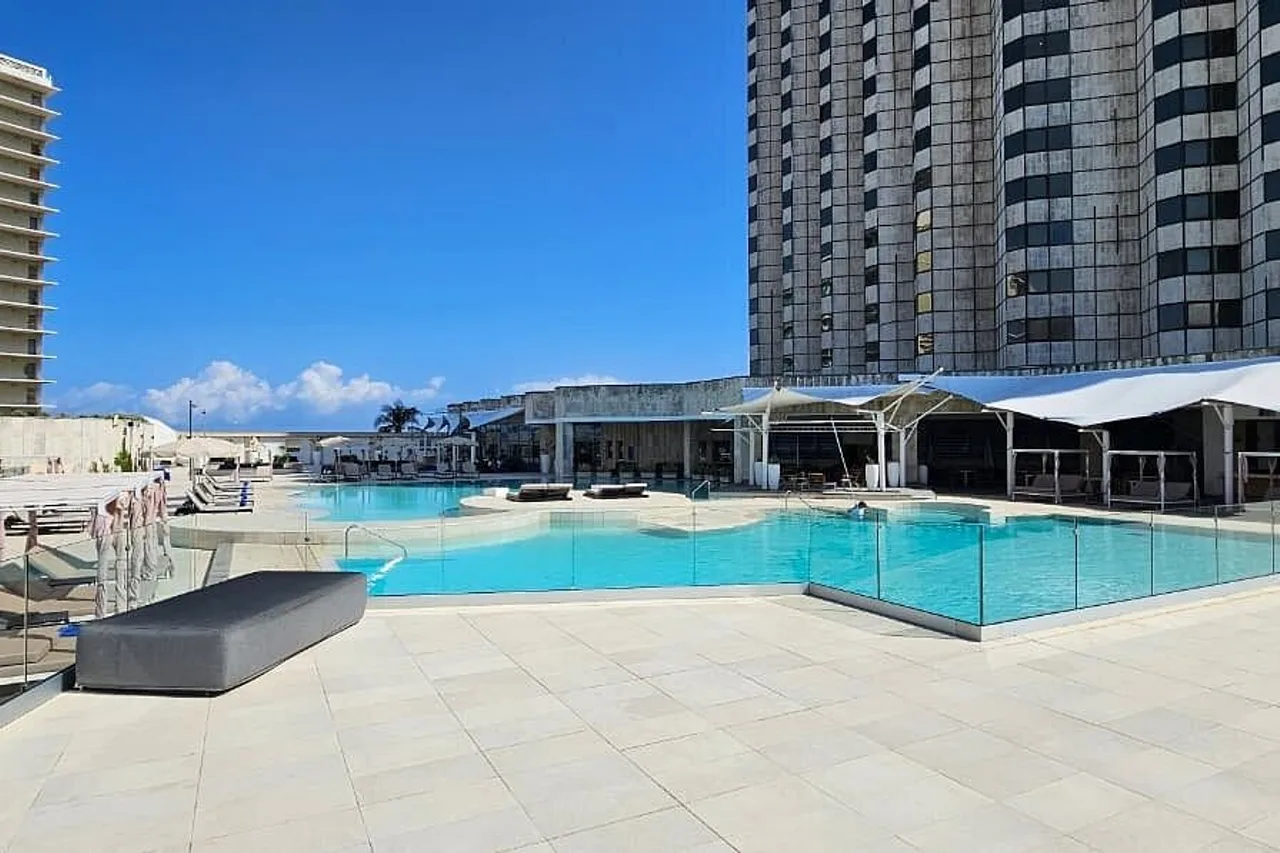 Meliá Cohiba — rooms and atmosphere
