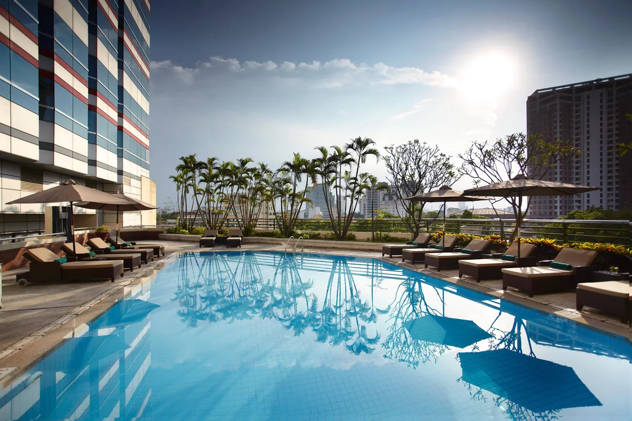 Meliá Hanoi — rooms and atmosphere
