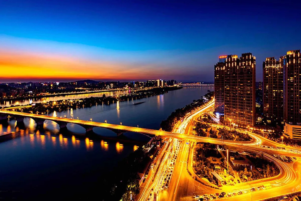Mellow Orange Hotel Changsha Railway Station — rooms and atmosphere