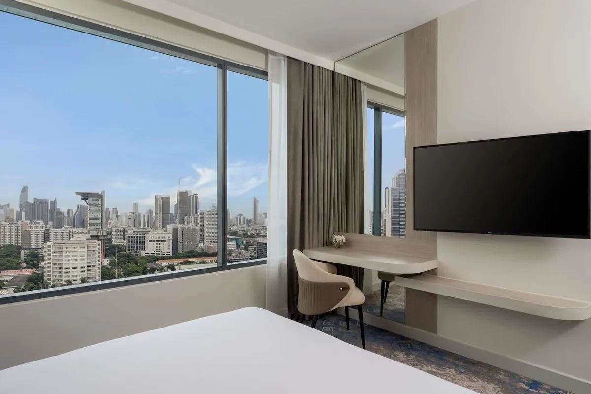 Mercure Bangkok Siam — rooms and atmosphere