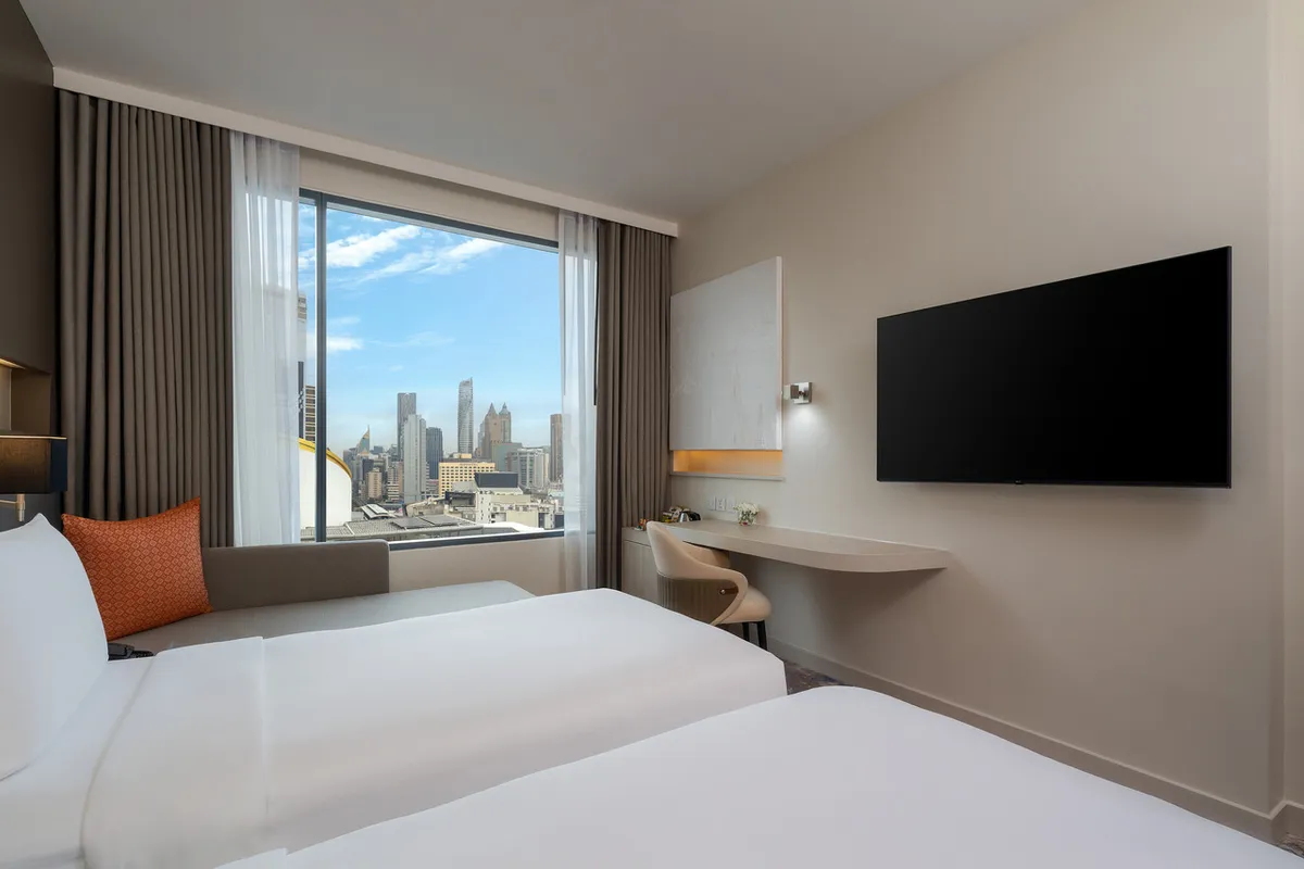 Mercure Bangkok Siam — rooms and atmosphere