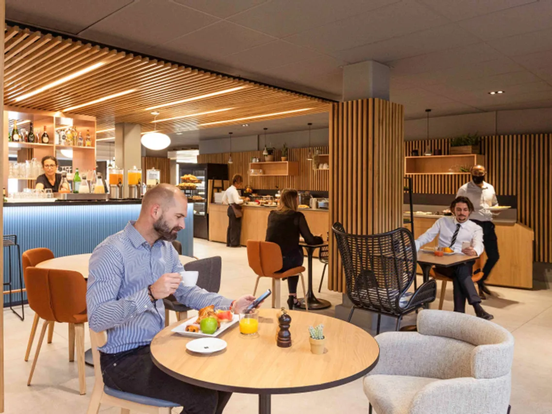 Mercure Bordeaux Centre Gare Saint Jean — rooms and atmosphere