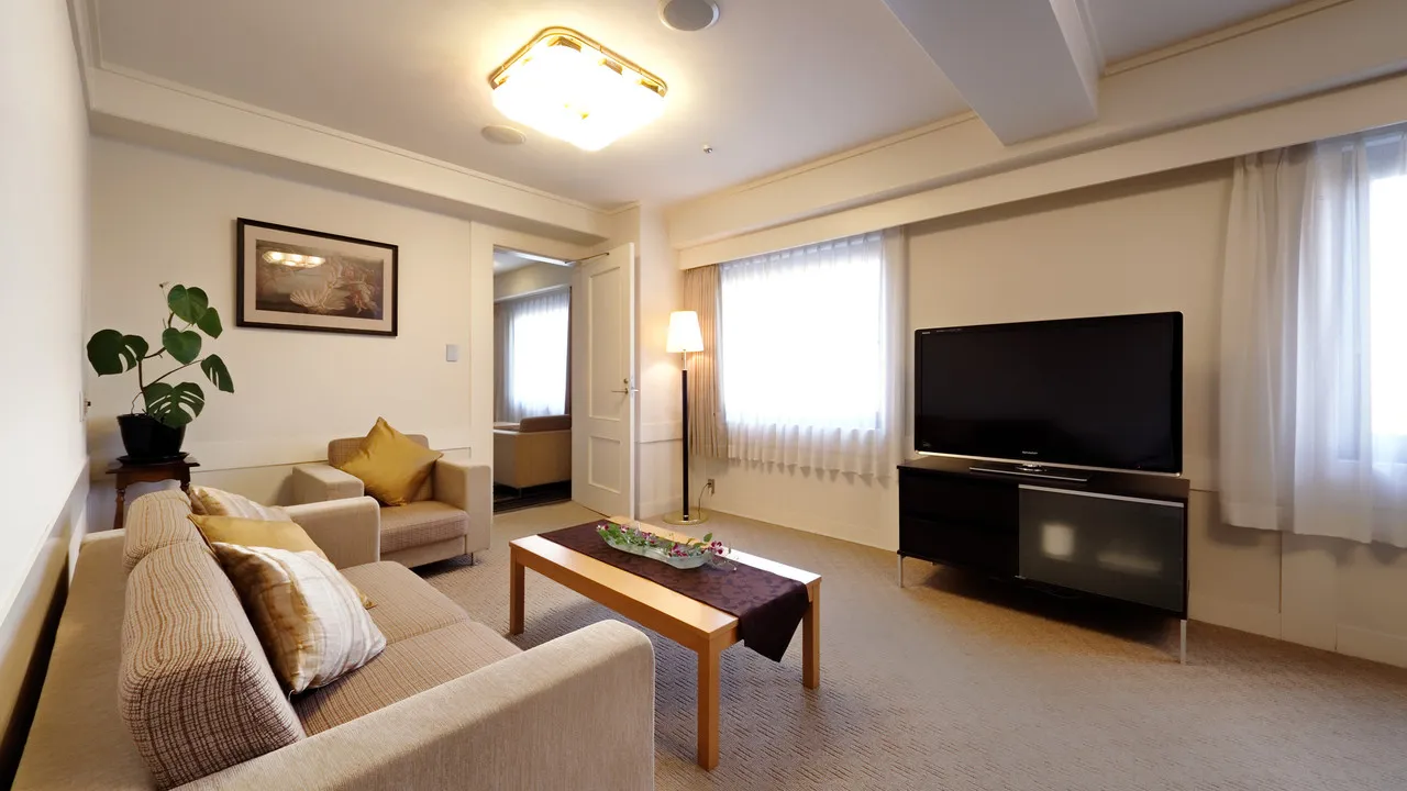 Mercure Hotel Narita — rooms and atmosphere