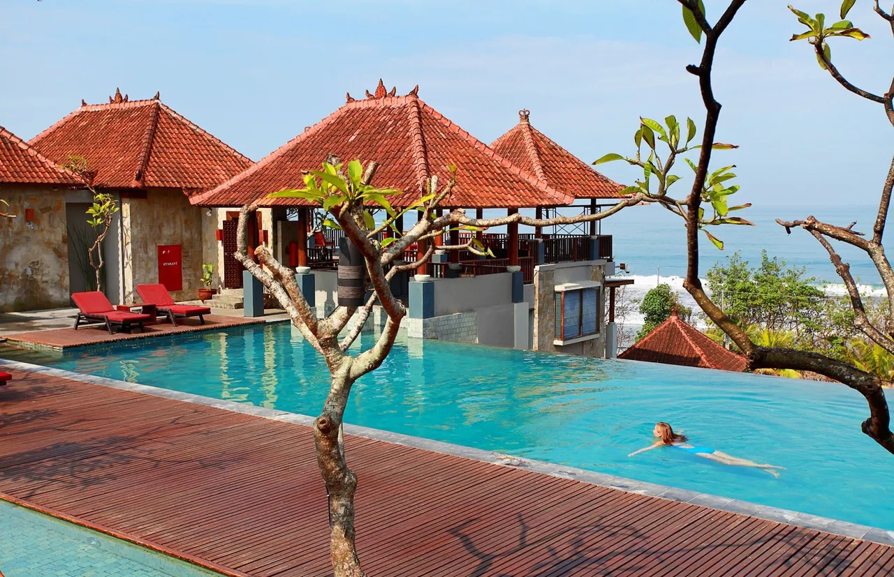 Mercure Kuta Bali — rooms and atmosphere