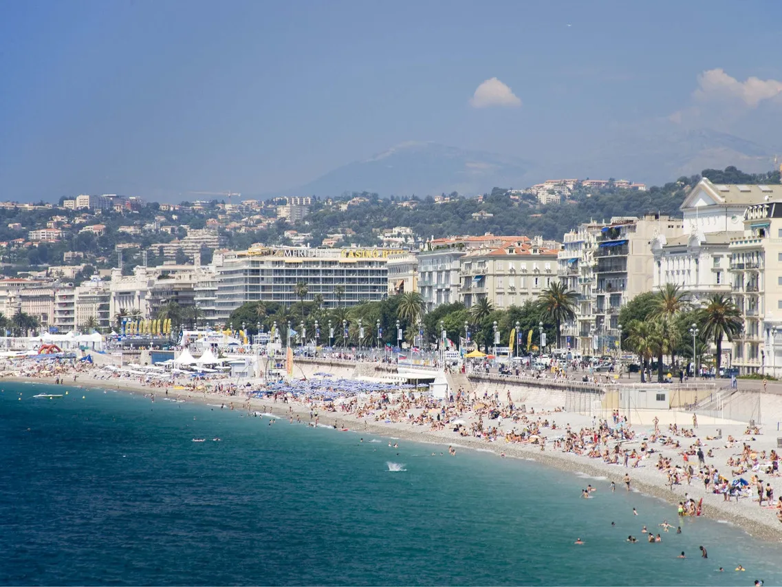 Mercure Nice Promenade des Anglais — ภาพห้องพักและบรรยากาศ