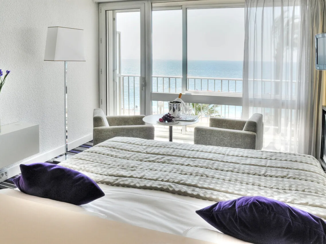 Mercure Nice Promenade des Anglais — ภาพห้องพักและบรรยากาศ