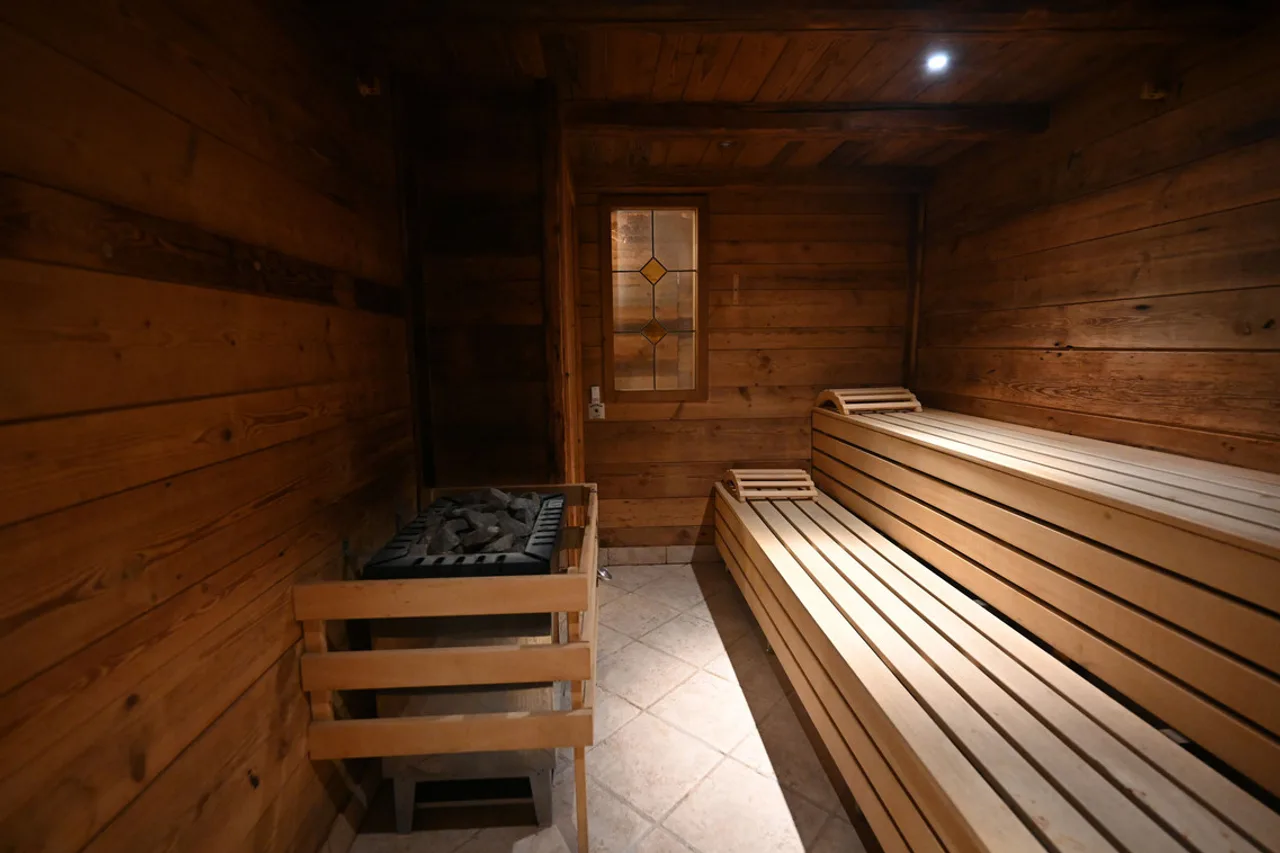 Mercure Sighisoara Binderbubi Hotel & Spa — ภาพห้องพักและบรรยากาศ
