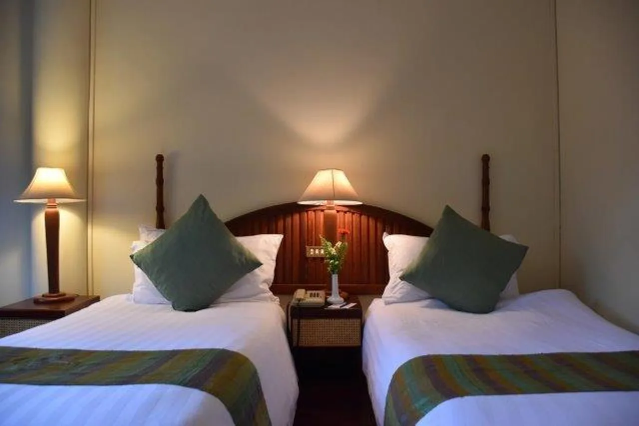 Mercure Vientiane — rooms and atmosphere