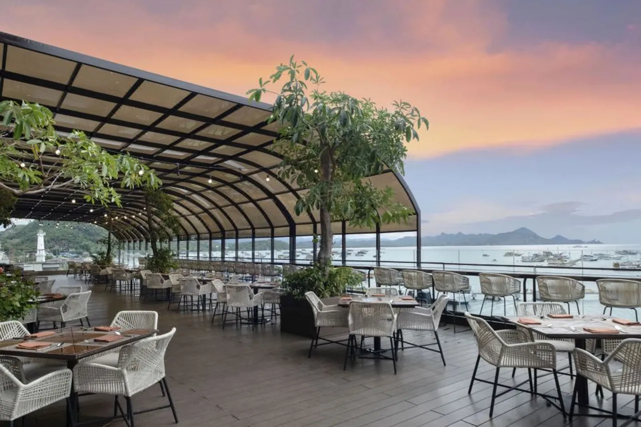 Meruorah Komodo Labuan Bajo — rooms and atmosphere