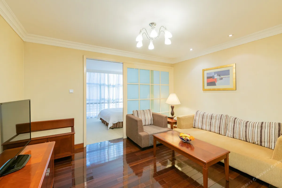 Metropark Hotel Shenzhen (Dongmen) — rooms and atmosphere