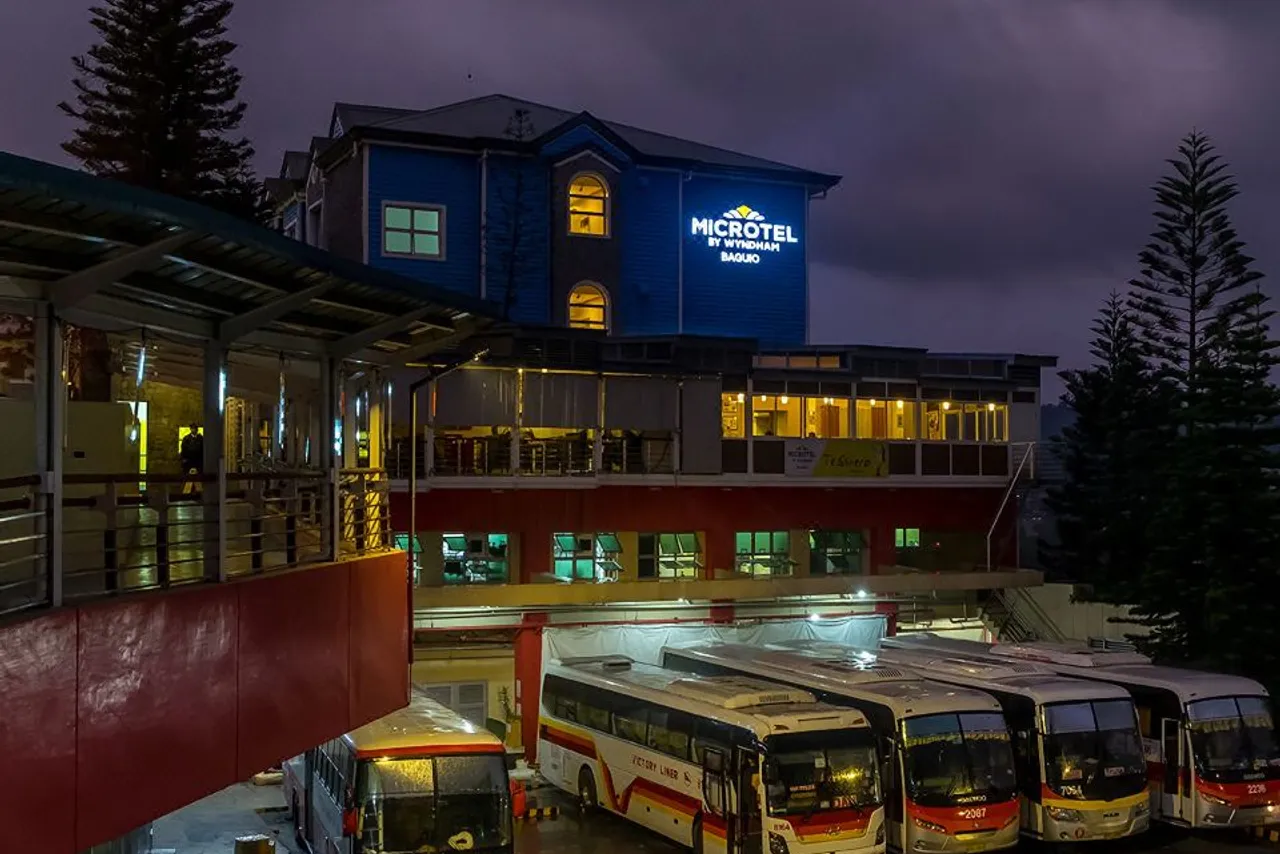 Microtel by Wyndham Baguio — rooms and atmosphere