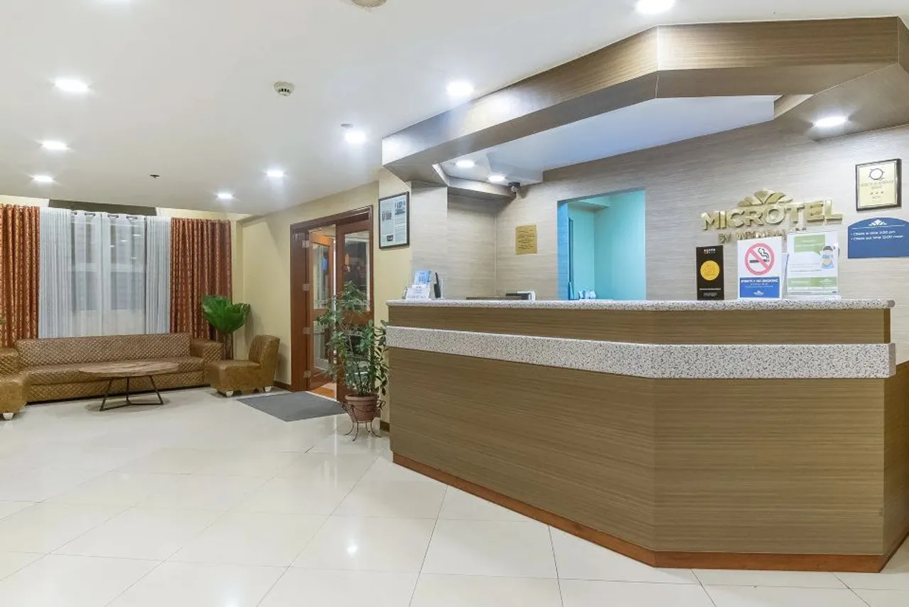 Microtel by Wyndham Baguio — rooms and atmosphere