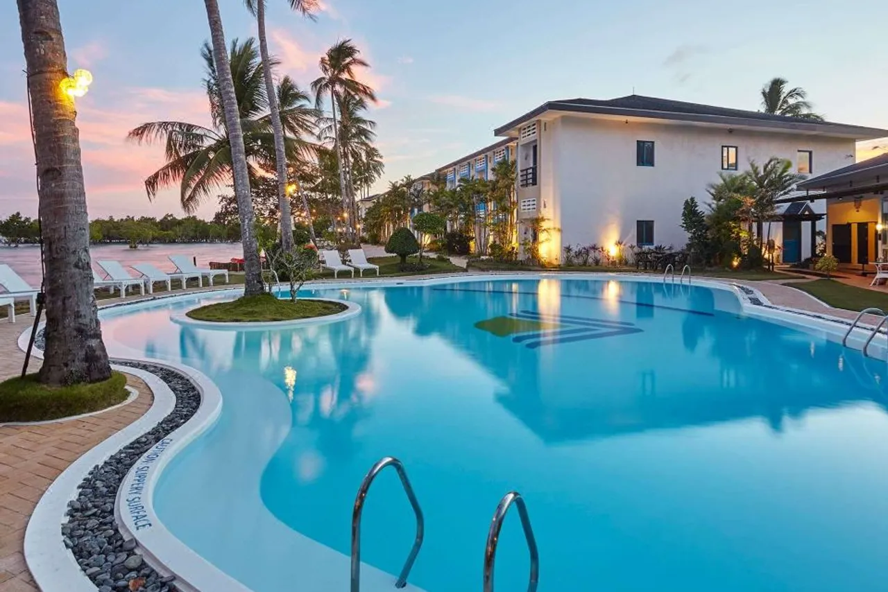 Microtel by Wyndham Puerto Princesa — rooms and atmosphere