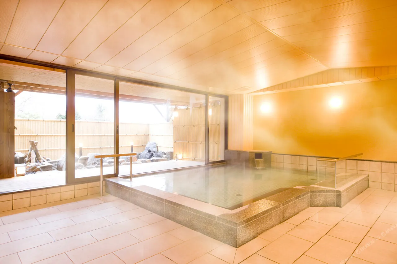 Mikasa Onsen Toryukan — rooms and atmosphere