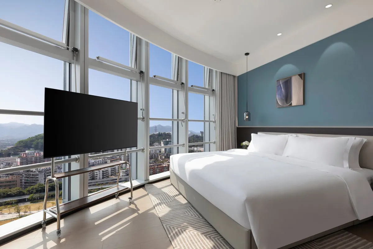 Modena by Fraser Shenzhen (Luohu Port) — rooms and atmosphere